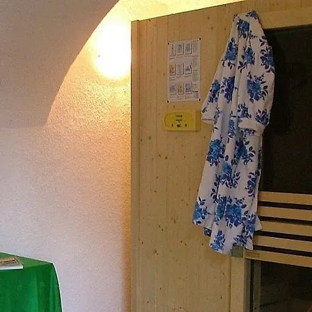 Sleeps 5 Pool Wifi * Mezzegra