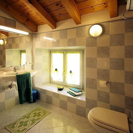 Sleeps 5 Pool Wifi